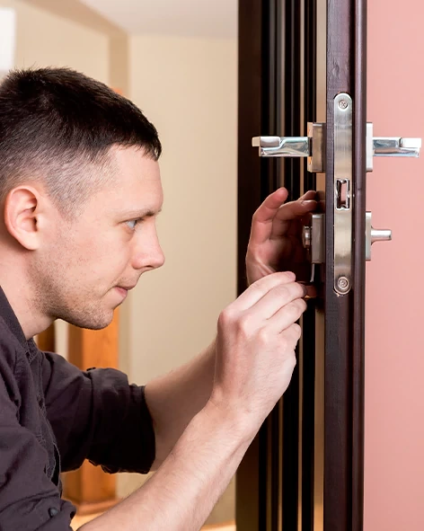 : Professional Locksmith For Commercial And Residential Locksmith Services in Clovis, CA
