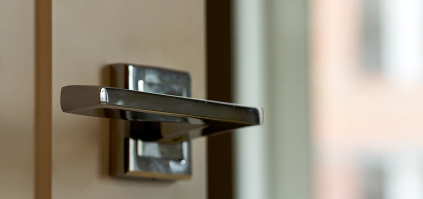 Door Lever Knob Repair in Clovis, California
