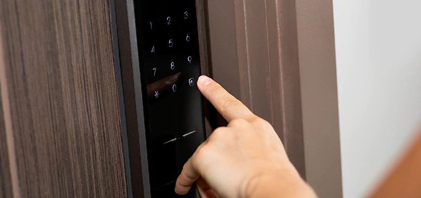 Smart Electric Locks Replacement Services in Clovis, CA
