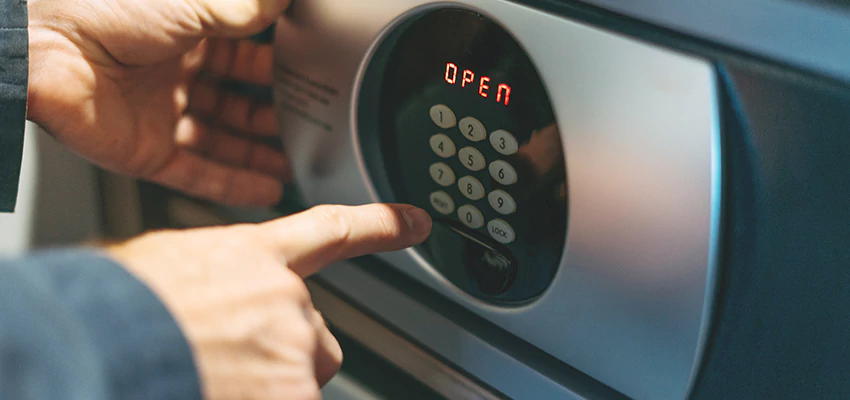 Cash Safe Openers in Clovis, California