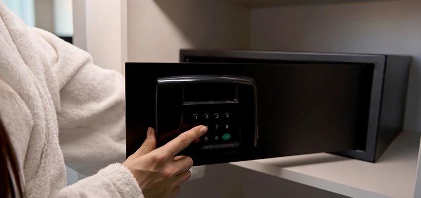 Safe Unlocking Service Company in Clovis, California